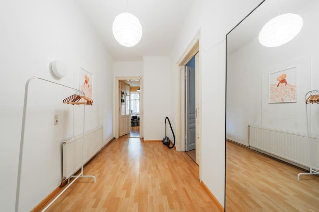 Zentrale Wohnung Fuer Entdecker เวียนนา ภายนอก รูปภาพ